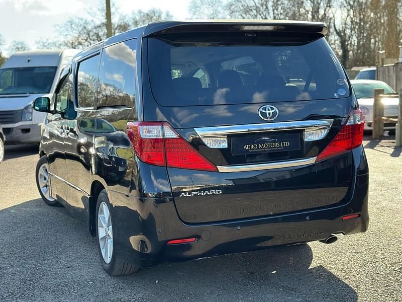 Begagnad Toyota Alphard 2011 Svart Minibuss