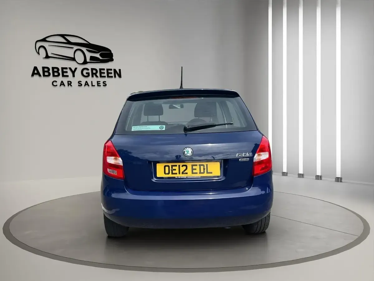 Used Skoda Fabia SE 84 HP (61 kW) 2012 Blue Hatchback