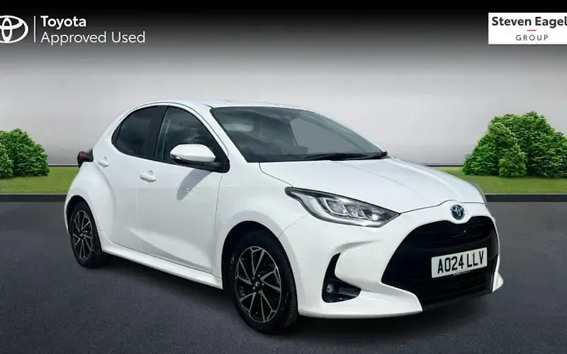 Used Toyota Yaris Design 116 HP (85 kW) 2024 Hatchback