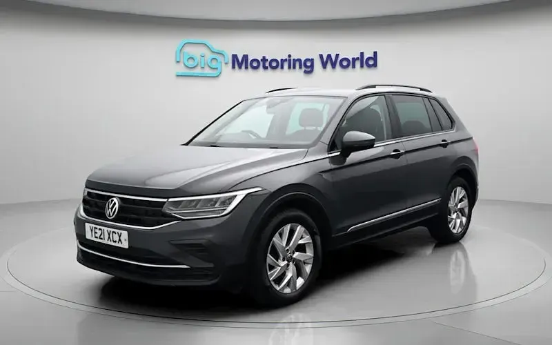 Second-hand VW Tiguan Life 131 CP (96 kW) 2023 SUV