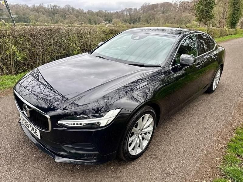 Used Volvo S90 Momentum 190 HP (139 kW) 2019 Black Sedan