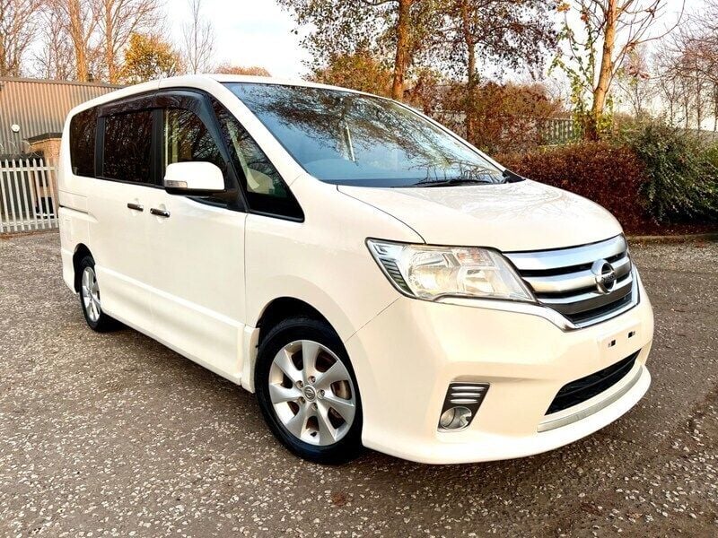 White Used 2013 Nissan Serena MPV | £9,499 (Fair price) - Image 1/4
