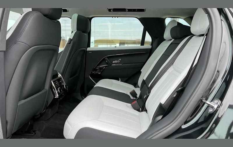 Used Land Rover Range Rover Sport Autobiography 350 HP (257 kW) 2024 Black SUV