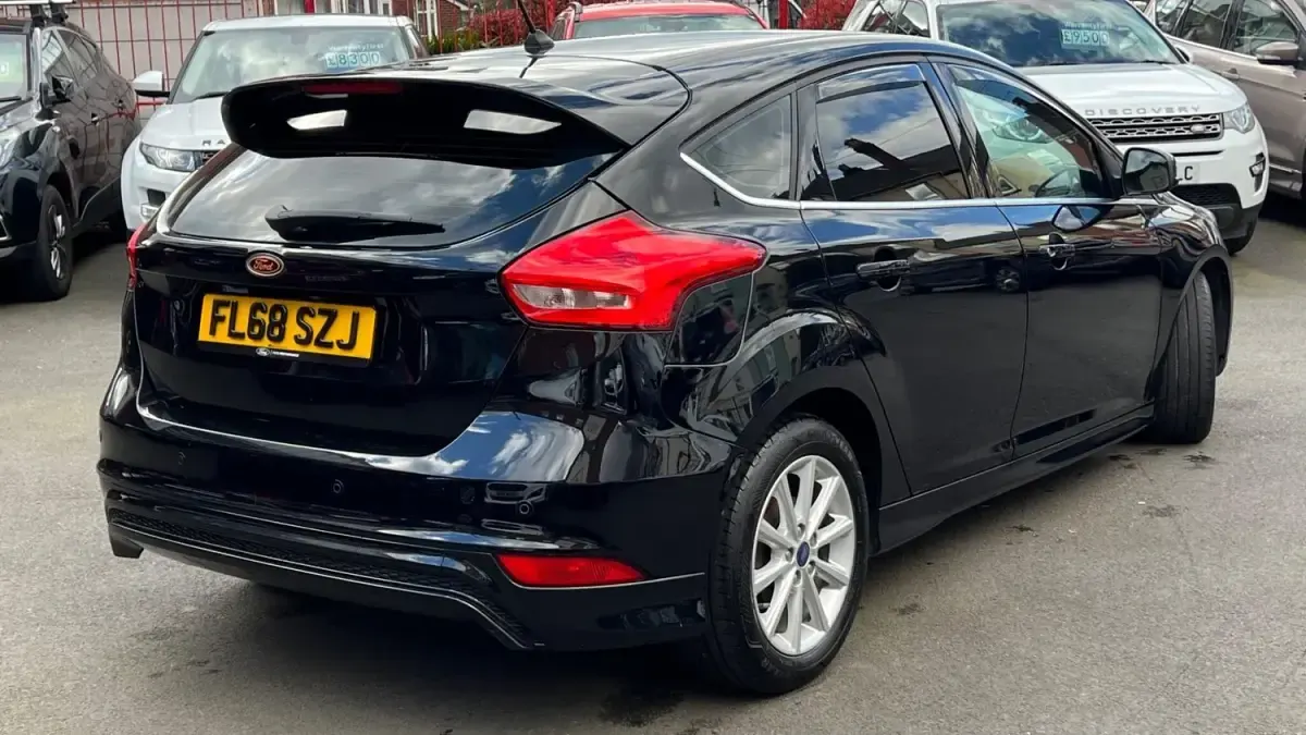 Usado Ford Focus Titanium 125 HP (91 kW) 2018 Preto Citadino