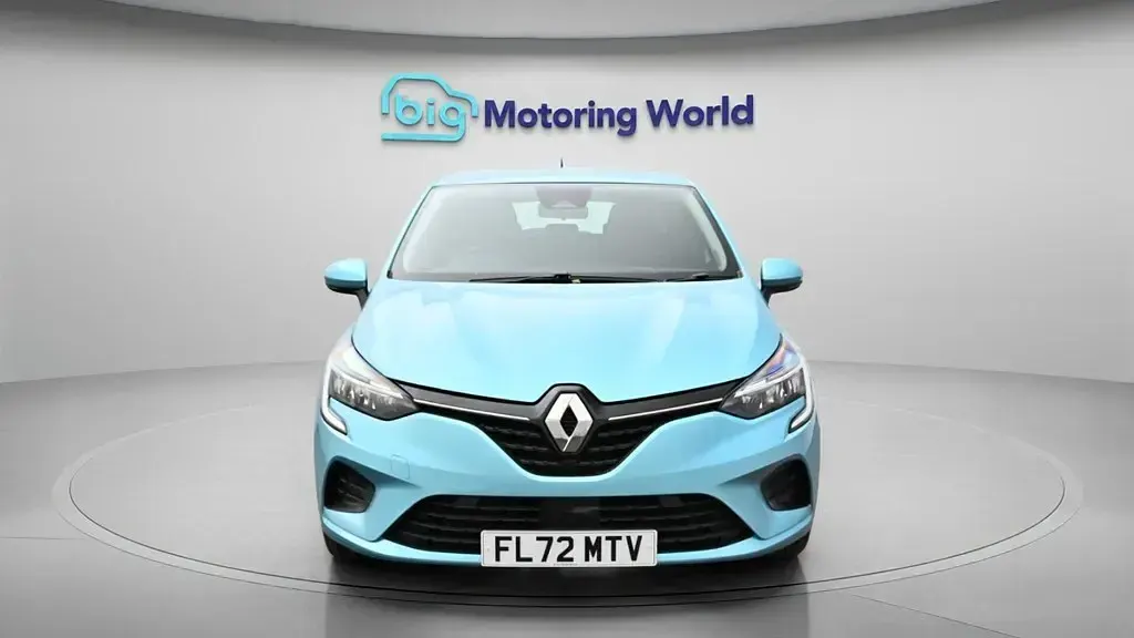 Używany Renault Clio V Iconic 140 KM (102 kW) 2022 Niebieski Hatchback