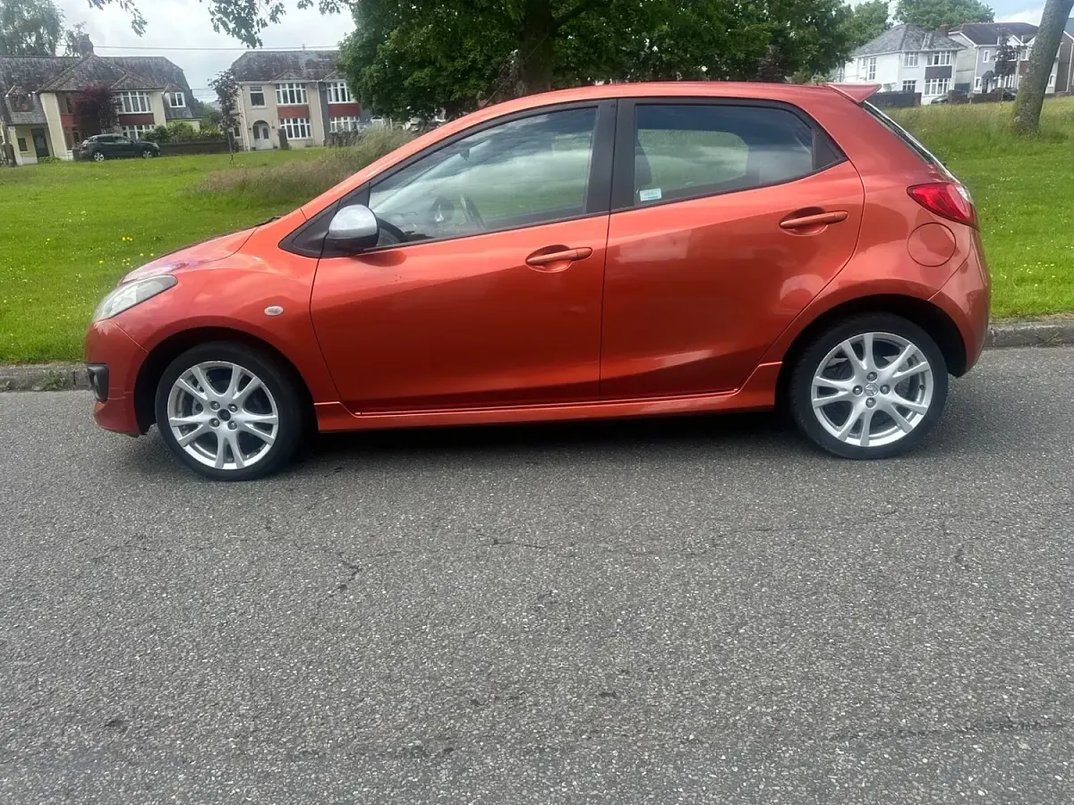 Used Mazda 2 Inclusive 2010 Orange Hatchback
