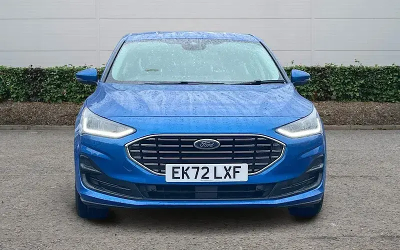 Used Ford Focus Titanium 125 HP (91 kW) 2023 Blue Hatchback