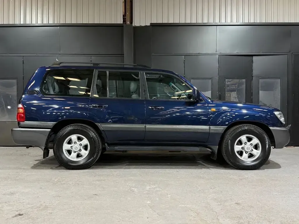 Used Toyota Land Cruiser 232 HP (170 kW) 2000 Blue SUV