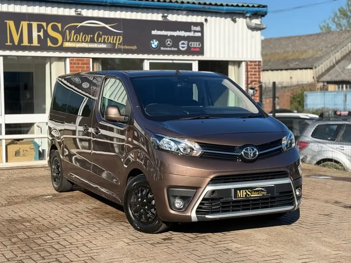 Used Toyota Proace Verso City 120 HP (88 kW) 2020 Brown Estate