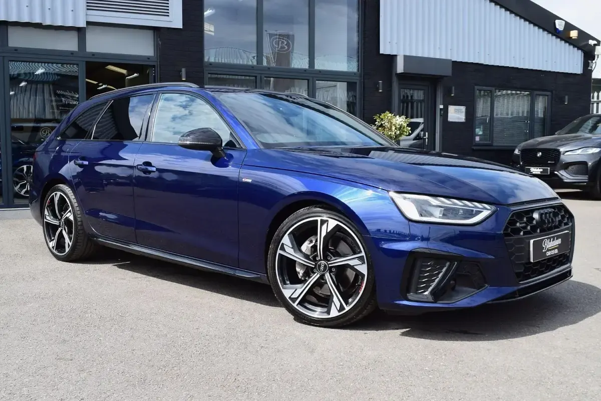 Used Audi A4 Black Edition 2022 Blue Estate
