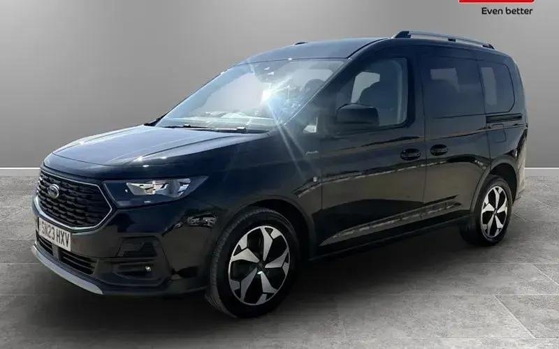 Used Ford Tourneo Connect Active 122 HP (89 kW) 2023 Black MPV