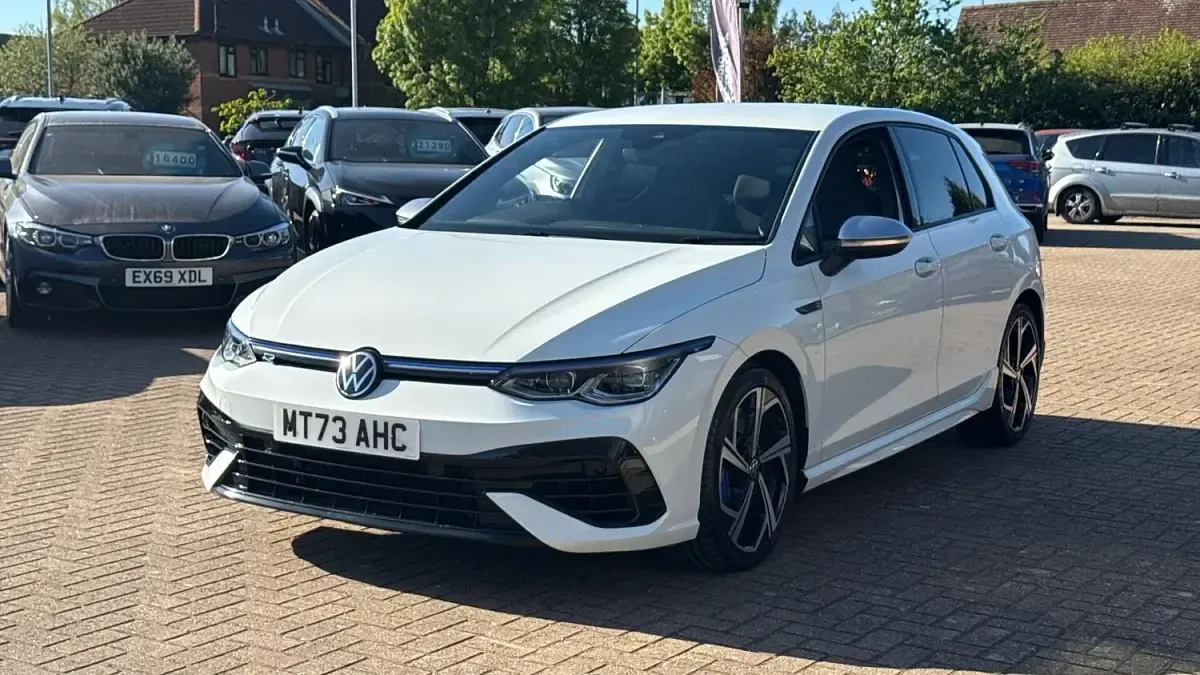 Used VW Golf VIII R 320 HP (235 kW) 2023 White Hatchback