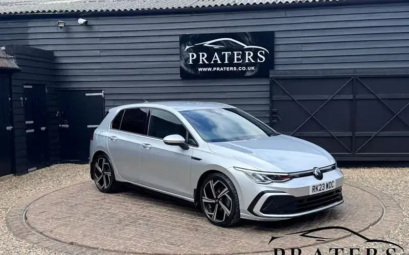 Używany VW Golf VIII R-line 150 KM (110 kW) 2023 Hatchback