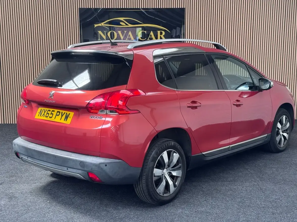 Used Peugeot 2008 Allure 100 HP (73 kW) 2015 Red SUV