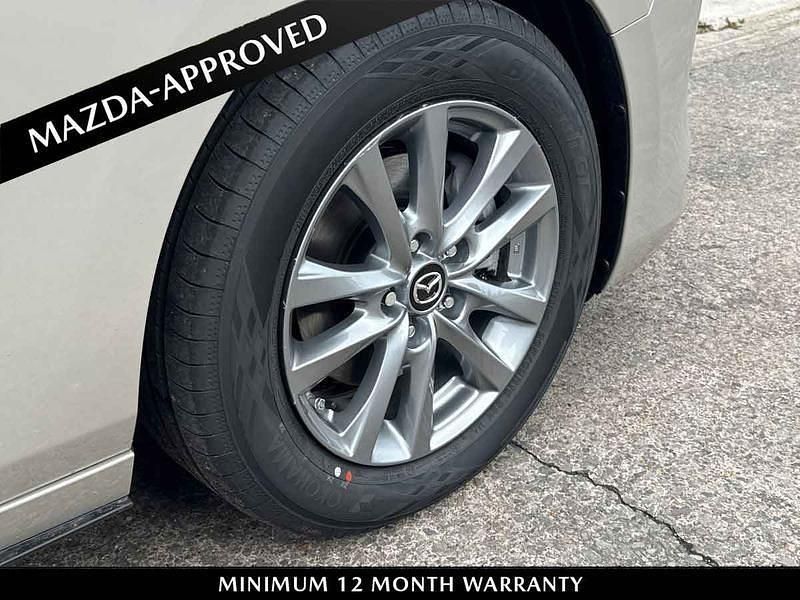 New Mazda 3 Center-Line 2026 Platinum quartz Hatchback