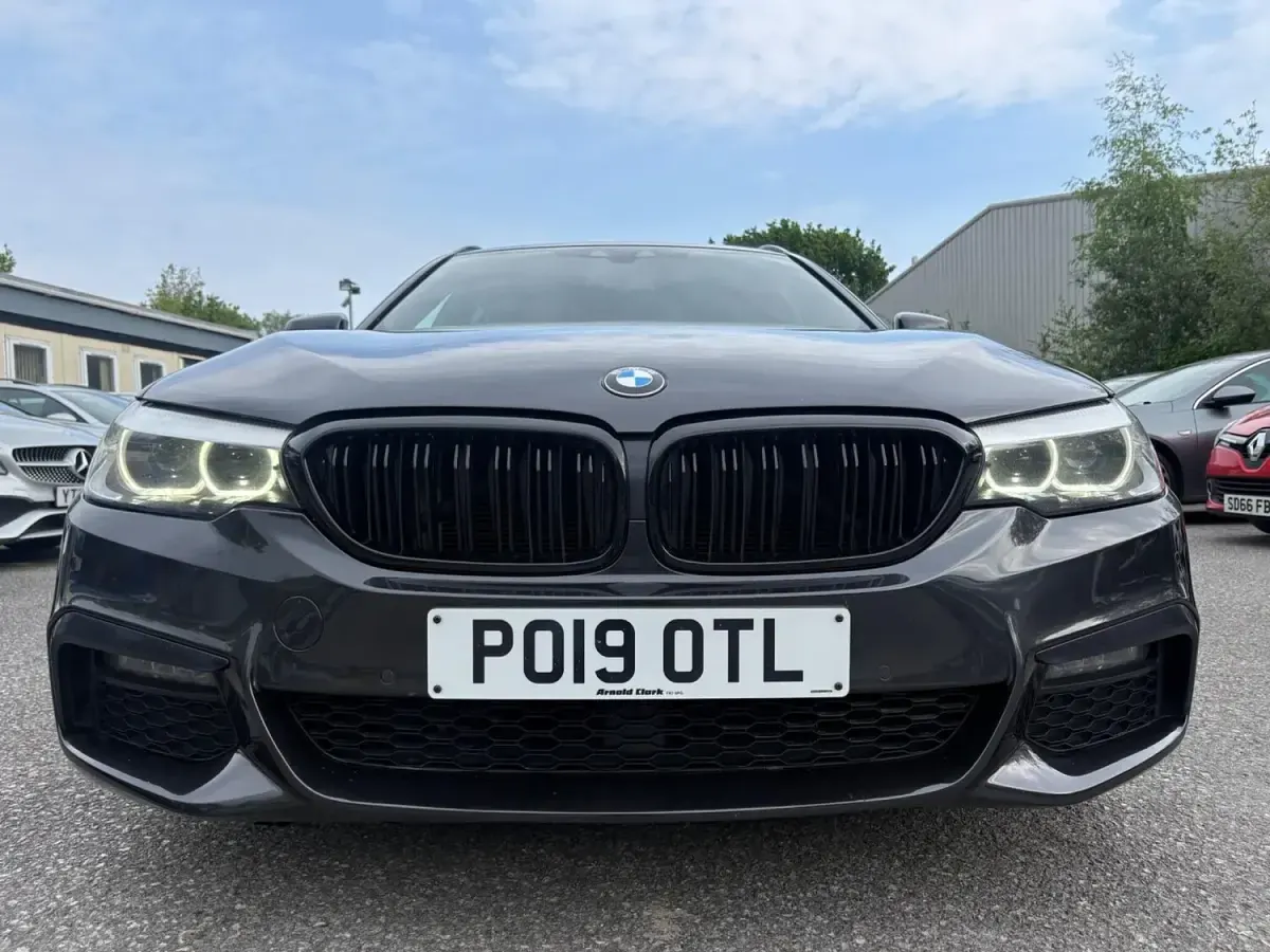 Used BMW 520 M Sport 190 HP (139 kW) 2019 Grey Estate