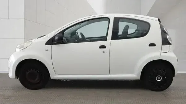 Begagnad Citroën C1 2012 Vit Halvkombi