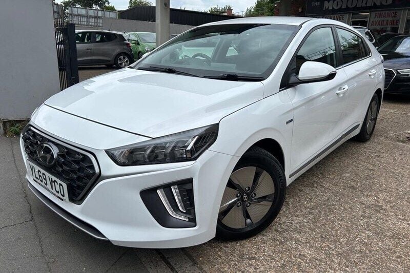 White Used 2020 Hyundai Ioniq Premium Sedan | £12,750 (Good price) - Image 1/1
