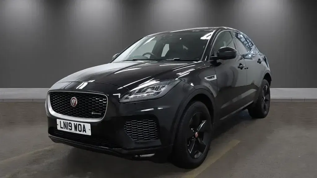 Używany Jaguar E-Pace R-Dynamic 200 KM (147 kW) 2019 Czarny SUV