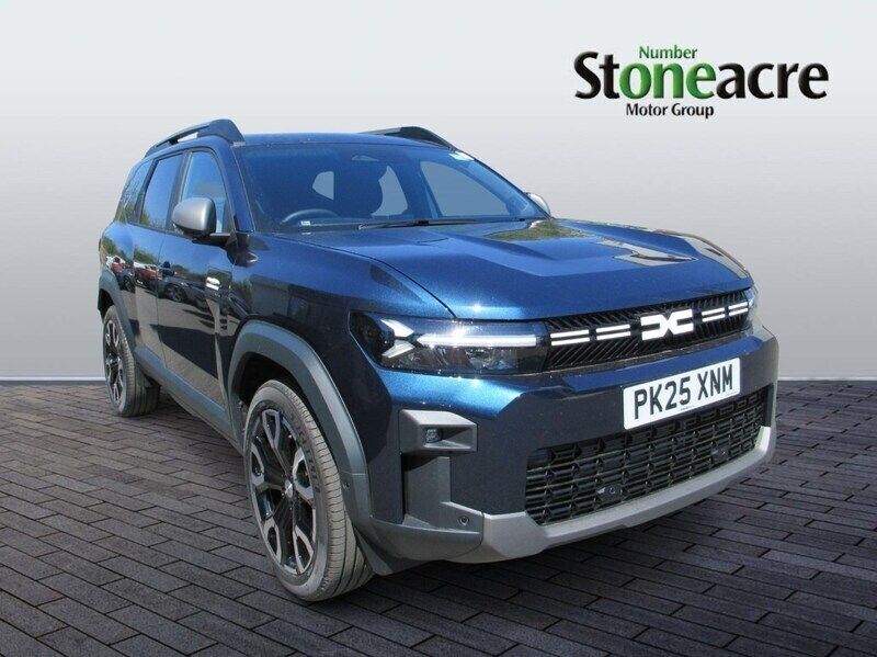 Blue New 2025 Dacia Bigster Journey SUV | £29,495 - Image 1/2