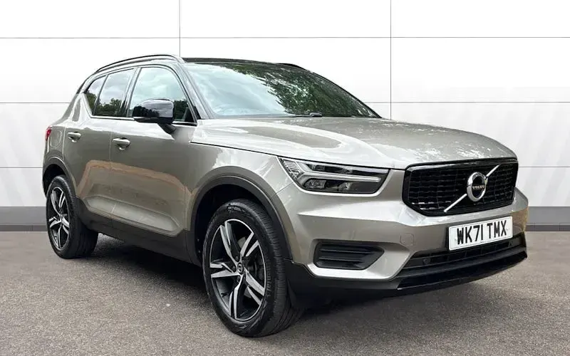 Used Volvo XC40 R-Design 197 HP (144 kW) 2021 SUV