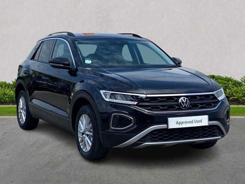 Black Used 2024 VW T-Roc Life SUV | £22,481 (Fair price) - Image 1/4