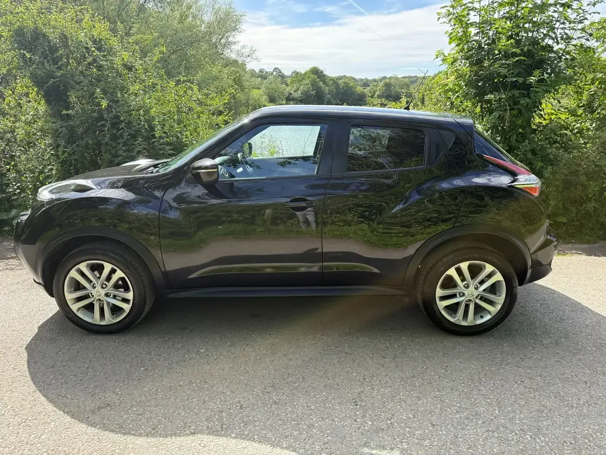 Used Nissan Juke N-Connecta 113 HP (83 kW) 2017 Black SUV