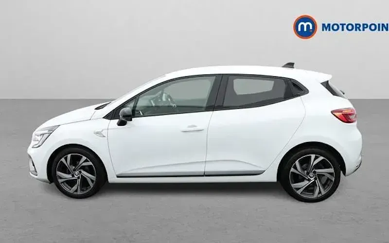 Used Renault Clio RS Line 90 HP (66 kW) 2023 White Hatchback