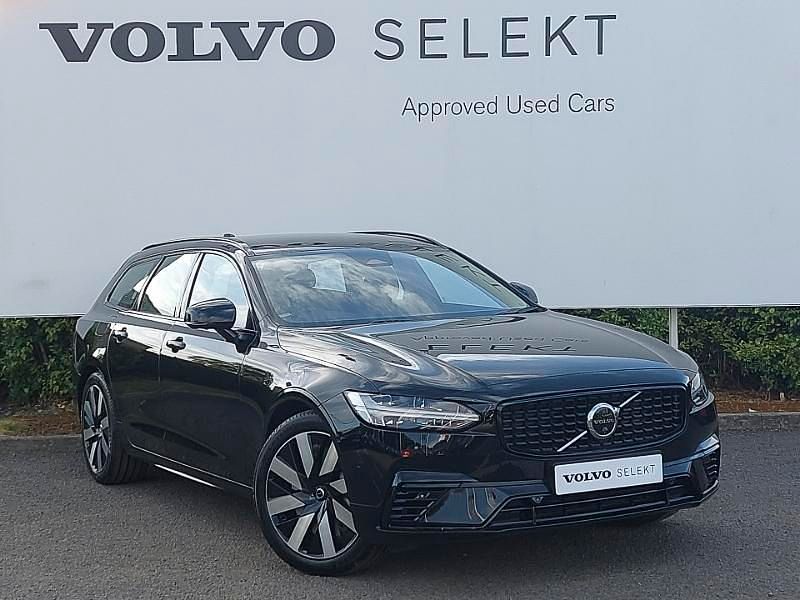 New Volvo V90 Plus 350 HP (257 kW) 2025 Black Estate