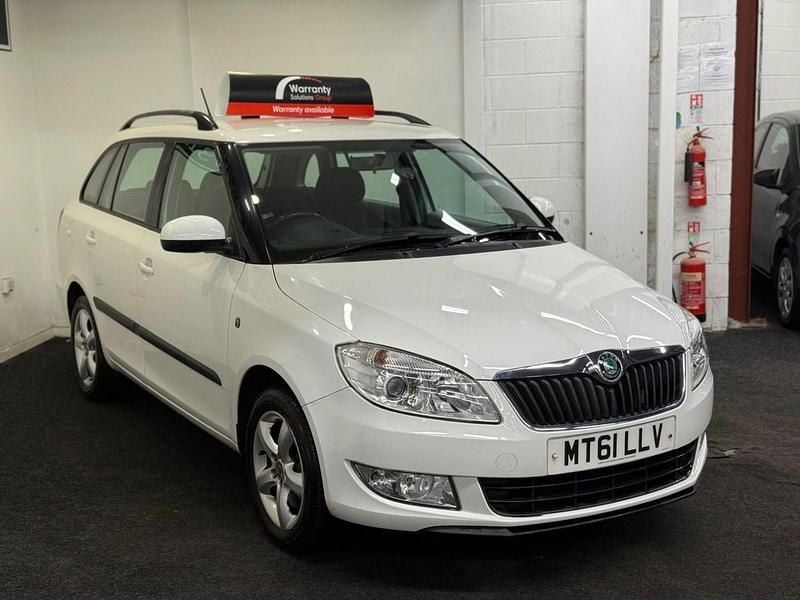 Used Skoda Fabia SE 105 HP (77 kW) 2012 White Estate