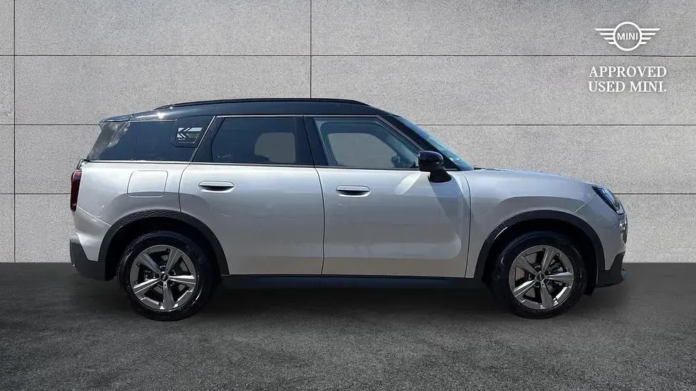 Used Mini Countryman 215 HP (158 kW) 2024 Silver SUV