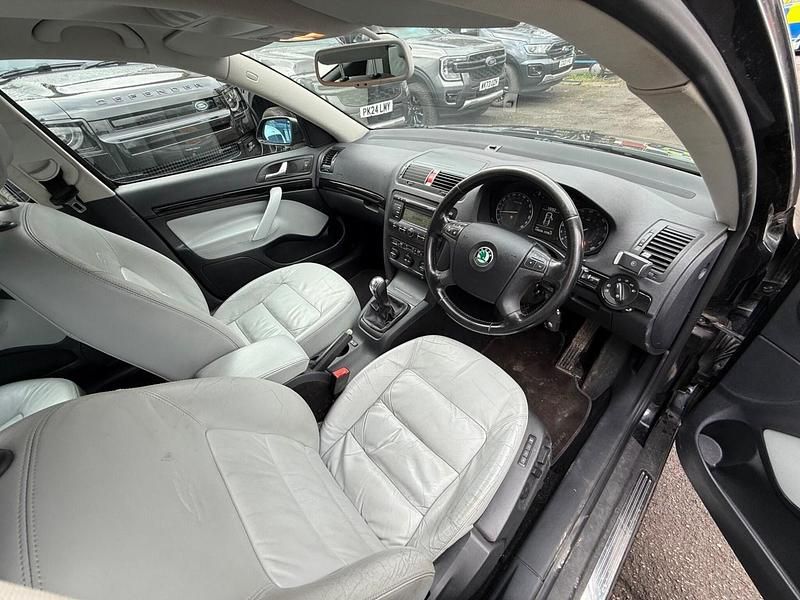 Used Skoda Octavia LAURIN & KLEMENT 180 HP (132 kW) 2008 Black Estate