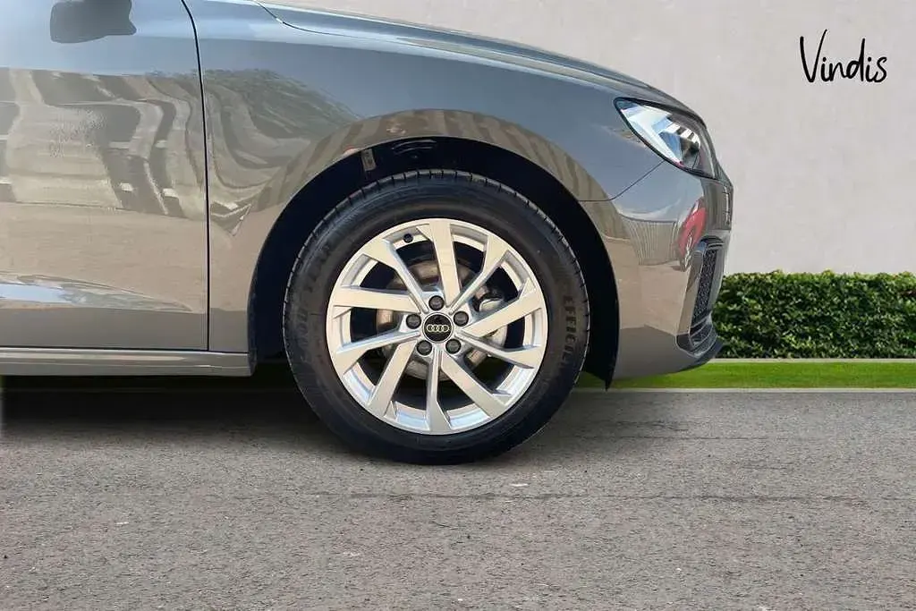 Used Audi A1 Sport 94 HP (69 kW) 2026 Grey SUV