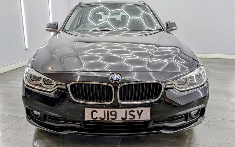 Used BMW 320 Efficient Dynamics 163 HP (119 kW) 2019 Black Estate