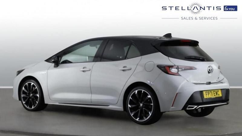 Second-hand Toyota Corolla Sport 181 CP (133 kW) 2021 Gri Hatchback