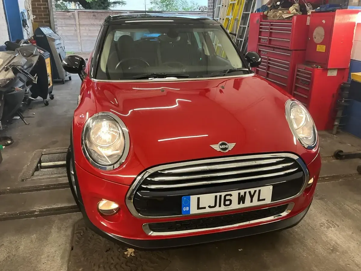 Used Mini Cooper Hatch 2016 Red Hatchback