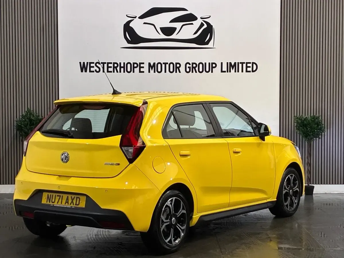 Used MG MG3 Excite 106 HP (77 kW) 2022 Yellow Hatchback
