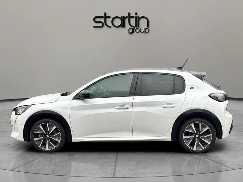 Used Peugeot e-208 GT 98 kW (134 HP) 2021 White Hatchback