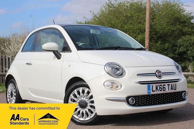 Used Fiat 500 Lounge 105 HP (77 kW) 2016 White Hatchback