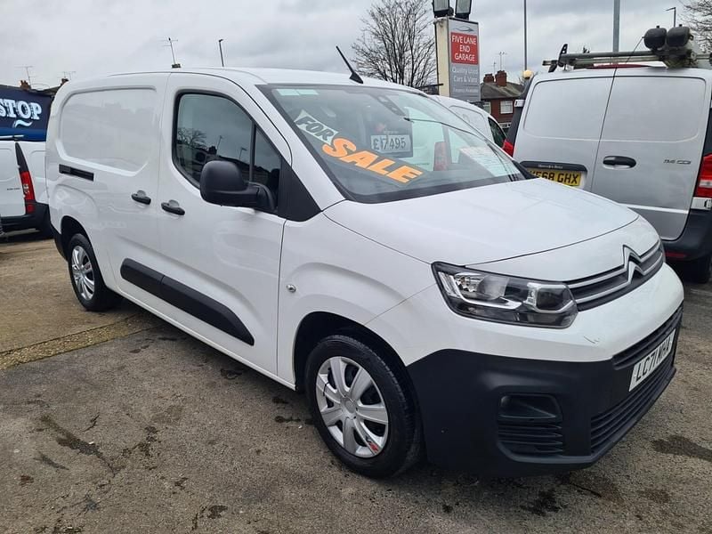 Used Citroën Berlingo 75 HP (55 kW) 2021 White MPV