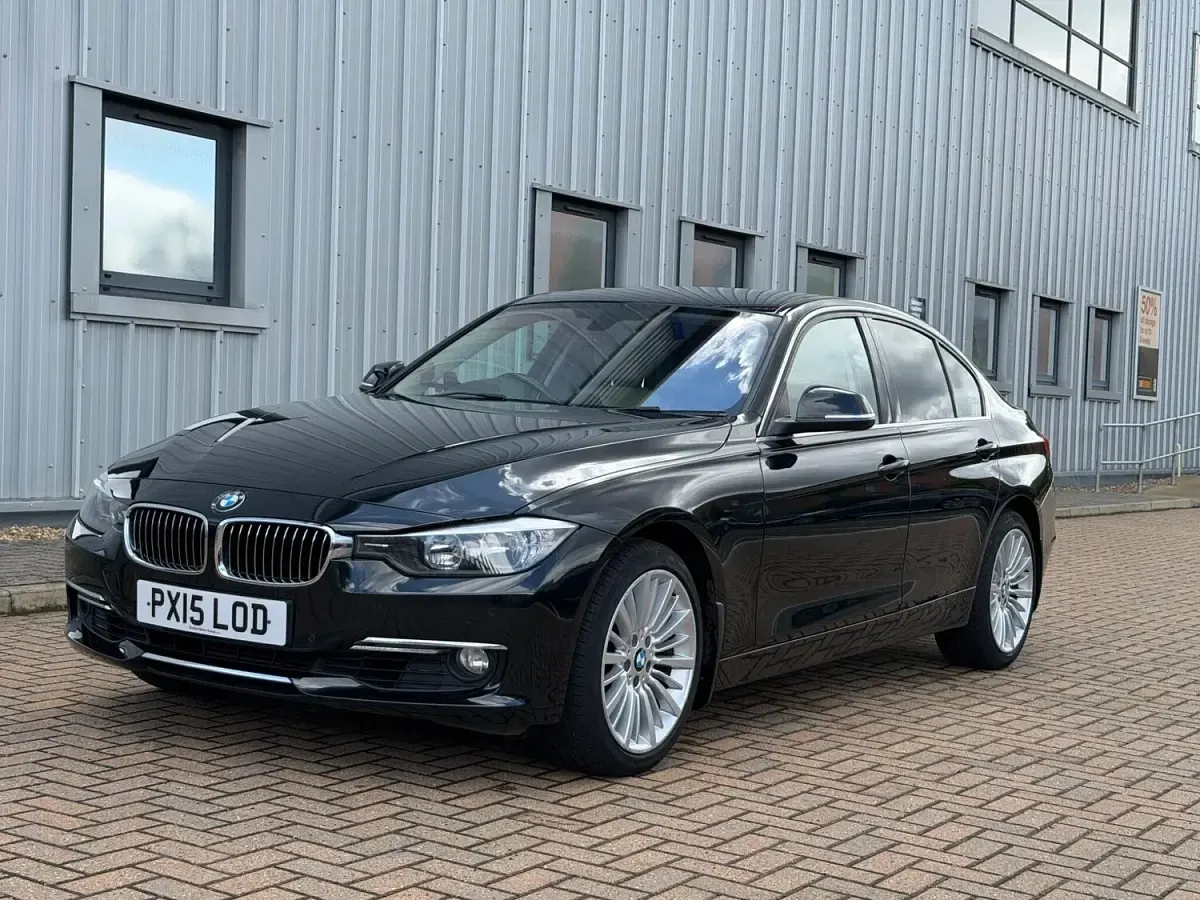 Used BMW 320 Luxury Line 2015 Black Sedan
