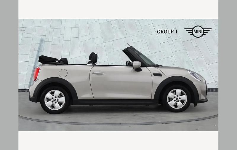 Used Mini Cooper Cabriolet Comfort 136 HP (100 kW) 2022 Rooftop grey Cabriolet