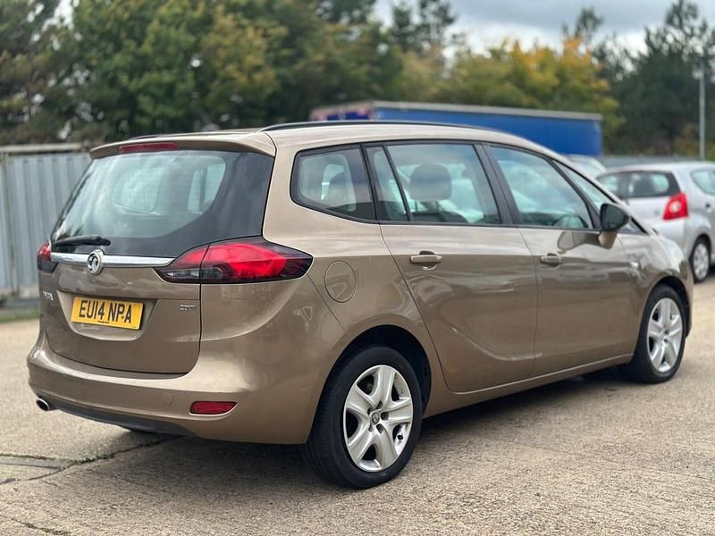 Used Vauxhall Zafira Tourer 165 HP (121 kW) 2014 Brown MPV
