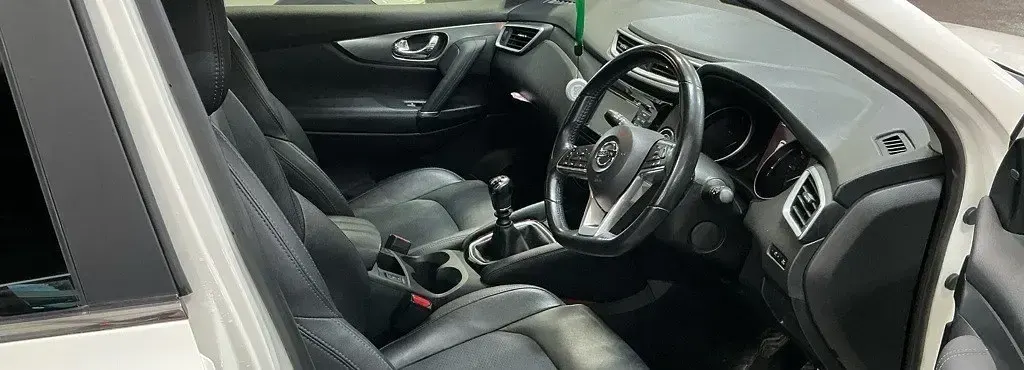 Used Nissan Qashqai Tekna 2018 Pure white SUV
