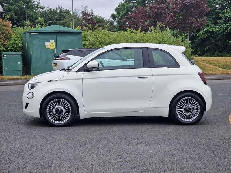 Second-hand Fiat 500e 86 kW (118 CP) 2024 Alb Hatchback