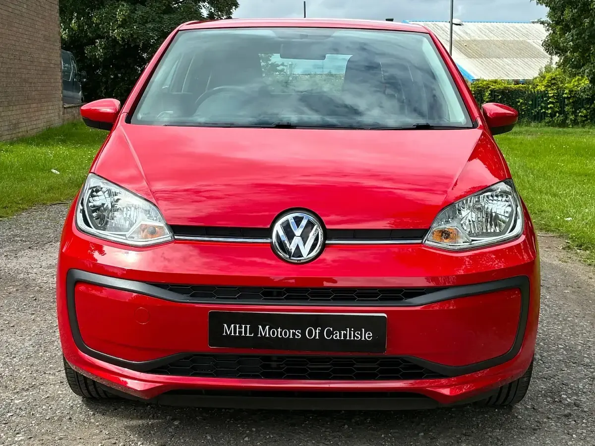 Used VW up! move up! 60 HP (44 kW) 2018 Red Hatchback