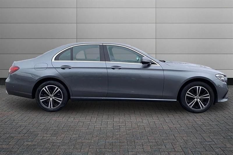 Used Mercedes E200 197 HP (144 kW) 2022 Selenite grey Sedan