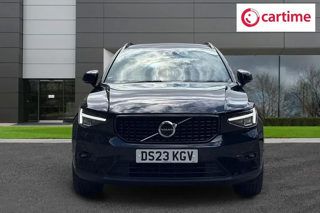 Used Volvo XC40 Ultimate 197 HP (144 kW) 2023 Black SUV