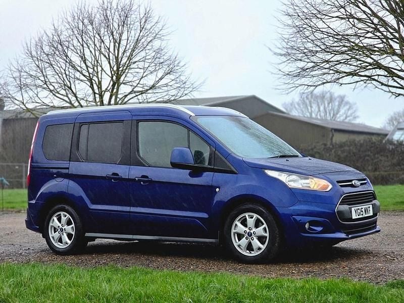 Used Ford Tourneo Connect Titanium 150 HP (110 kW) 2015 Blue MPV