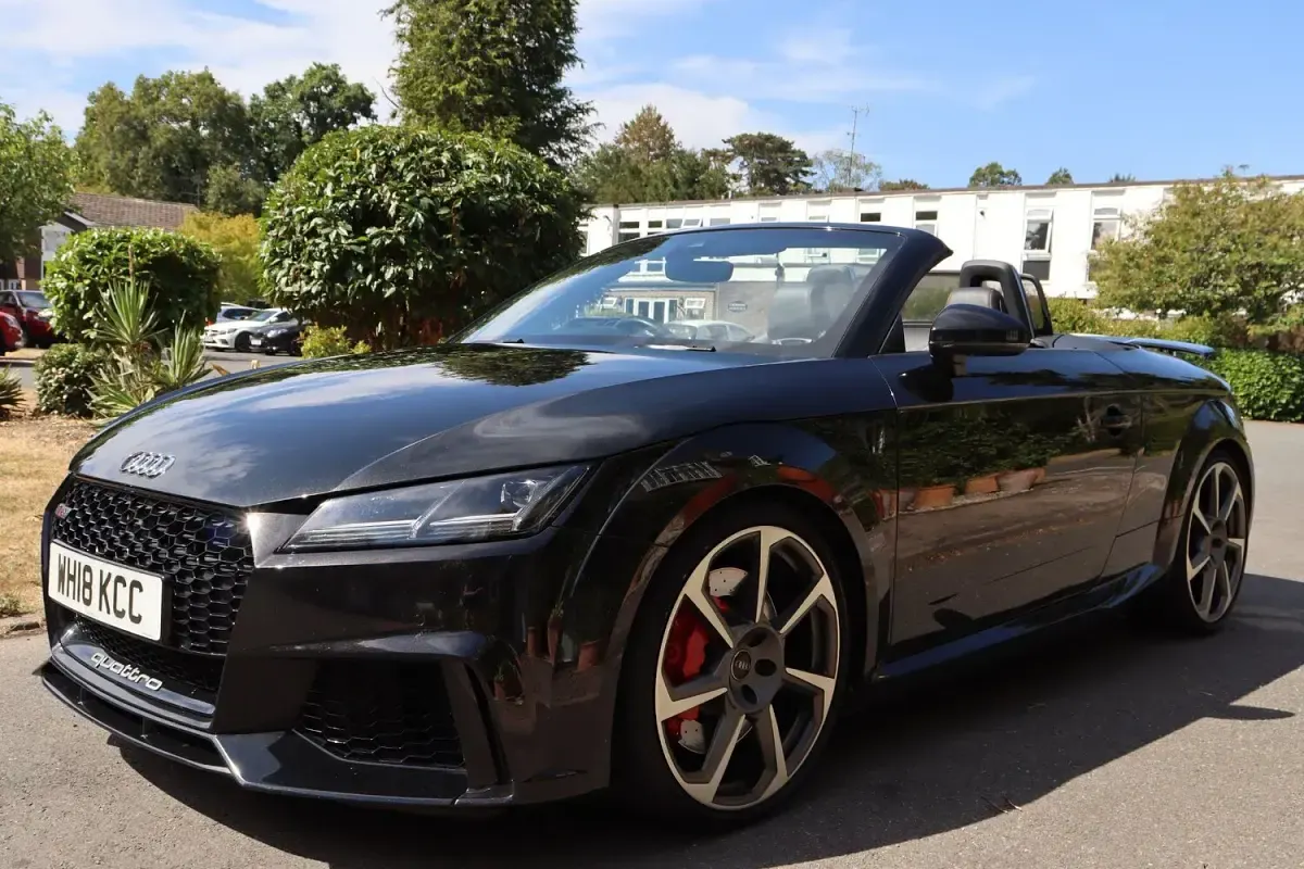 Used Audi TT Roadster Advanced 400 HP (294 kW) 2018 Black Cabriolet